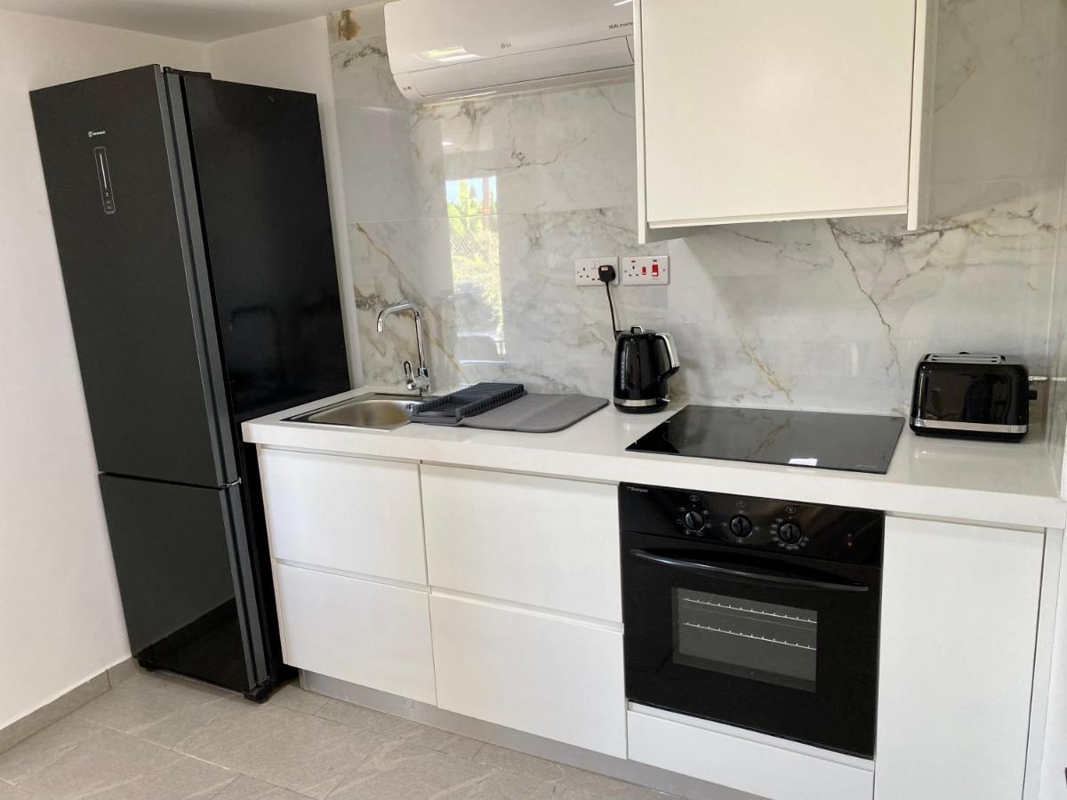 Ammos Luxury Suits And Residences Péjia Kültér fotó