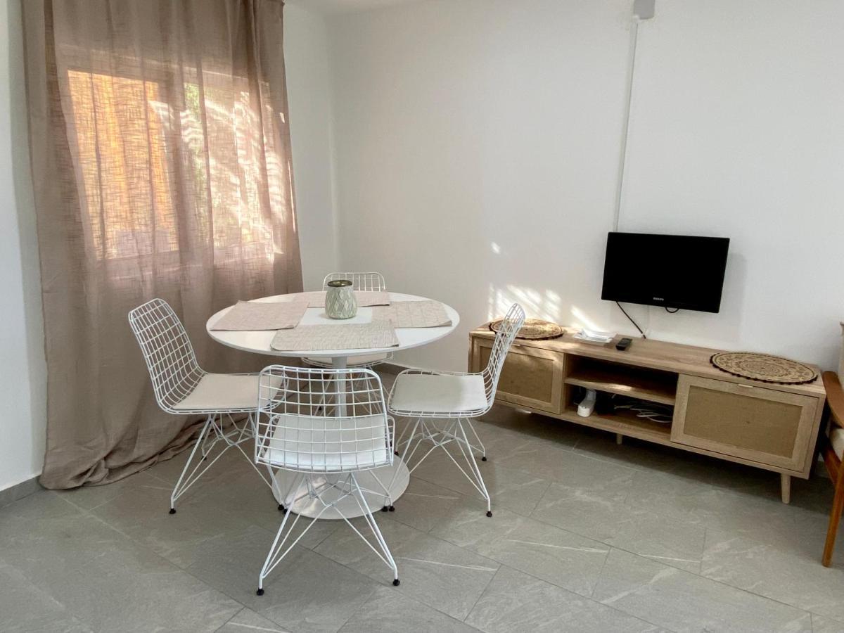 Ammos Luxury Suits And Residences Péjia Kültér fotó